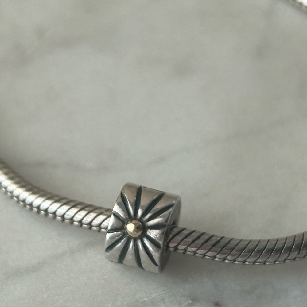 Pandora two tone retired 14k gold and silver sunburst divider clip - Picture 2 of 4